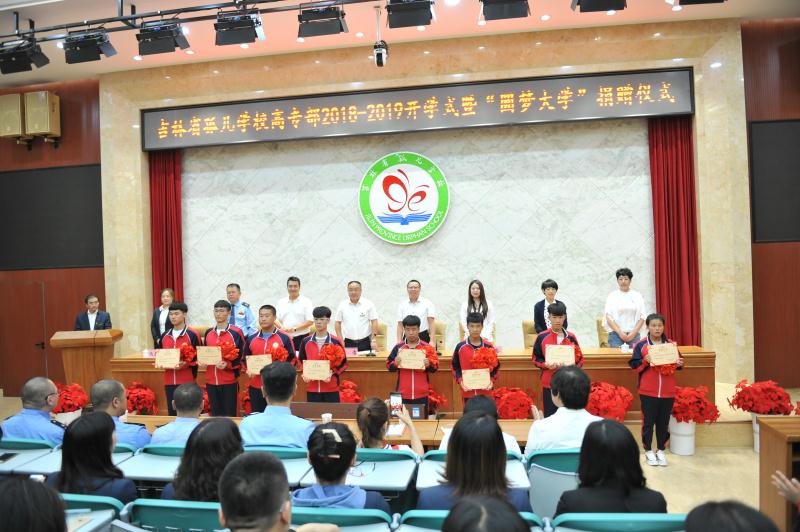 PG电子·仿照器(试玩游戏)官方网站