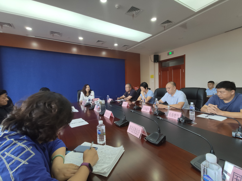 6.PG电子物业受邀参与座谈会.jpg