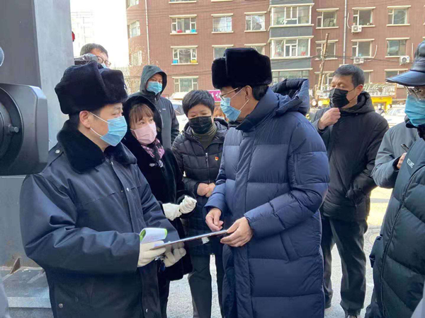 03.物业公司接待巴音朝鲁书记领导防疫工作_副本.jpg 03.物业公司接待巴音朝鲁书记领导防疫工作_副本.jpg