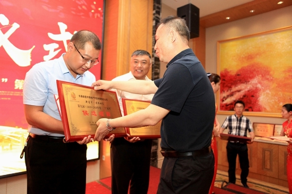 图片12.jpg 图片12.jpg