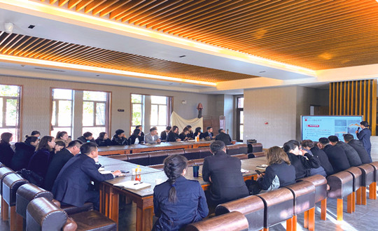 3.南山总公司进行营销专题培训_副本.jpg