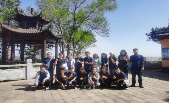 36.药业公司团建活动合影（助忙处置下清澈度）_副本.jpg
