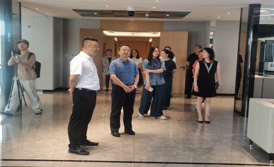 16.王润总接待市政协文化文史和进建委员会主任丁宁一行_副本.jpg 16.王润总接待市政协文化文史和进建委员会主任丁宁一行_副本.jpg