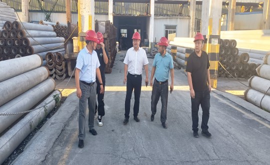 10.刘翔鹏总经理一行前往建华建材（吉林）有限公司参观进建_副本.jpg