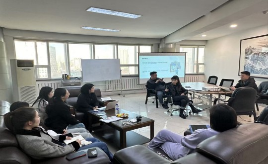 27.健康产业集团健康治理公司陪诊项目组进行初次内部培训及答疑互换会_副本.jpg