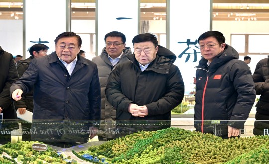 2024年1月4日，市委书记张恩德一行莅临PG电子集团走访调研_副本.jpg